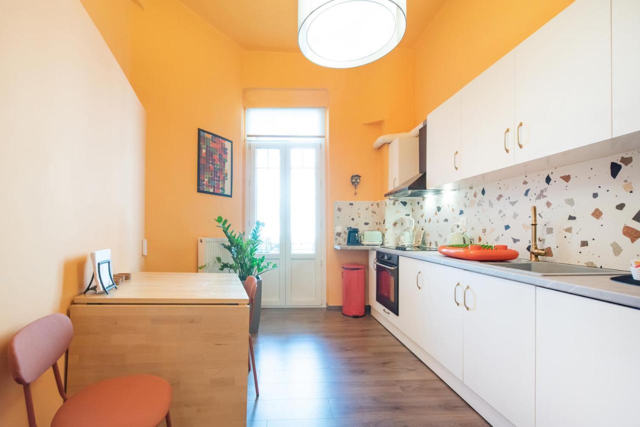 Apartmán Fandango By Halu!, Gorgeous Neoclassical Next To Metro Station *